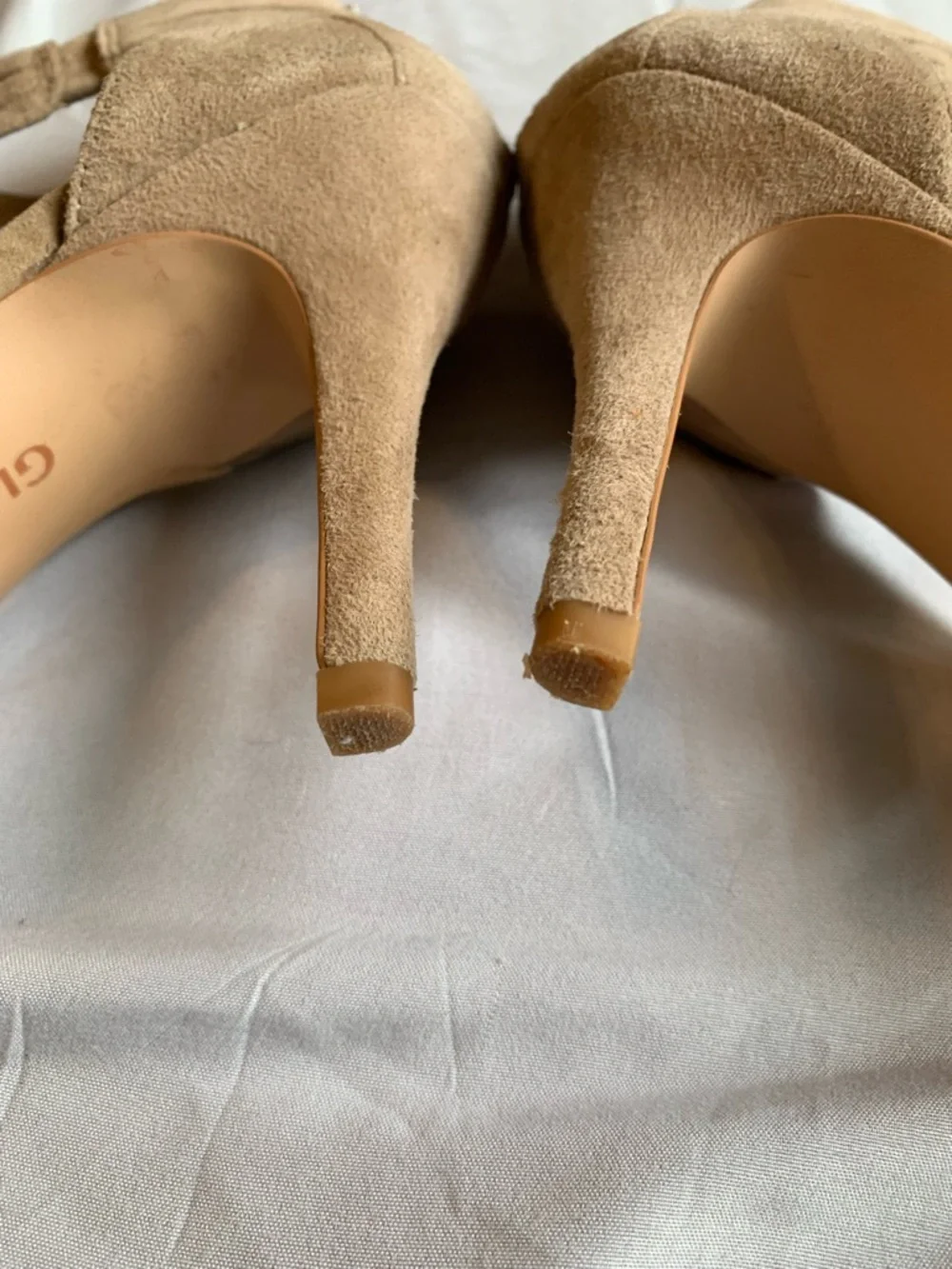Giani Bini Pointed-Toe Ankle-Strap Heels in Tan Suede Size 10 - Picture 9 of 10